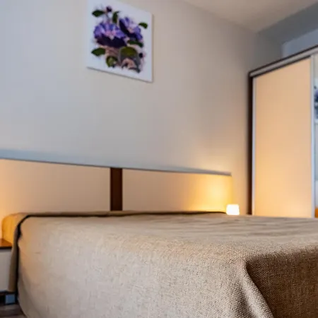 Primrose With Free Parking Apartmán *