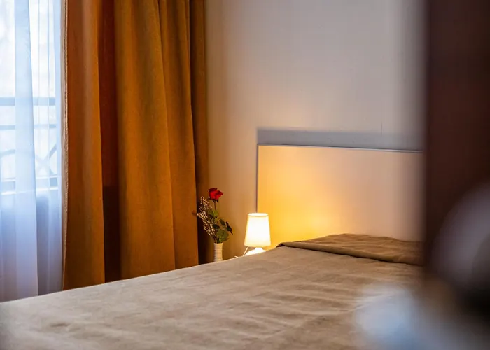 Primrose With Free Parking Apartment Warna